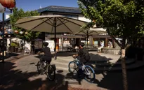 Mỹ dỡ bỏ lệnh giới nghiêm tại Los Angeles