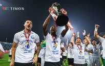 Nam Định nâng cúp vô địch V.League 2024/25 với hàng loạt thông số thống kê ấn tượng
