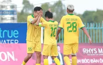Sôi nổi tranh vé dự giải VĐQG bóng đá "sân 7"