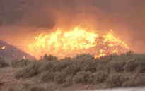 Đám cháy rừng lớn nhất ở California (Mỹ) bùng phát dữ dội