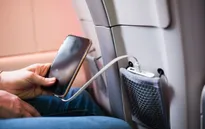 Nhật Bản yêu cầu hành khách đi máy bay phải để sạc dự phòng trong tầm nhìn