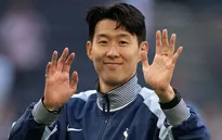 Tottenham tìm kiếm tiền đạo thay thế Son Heung Min