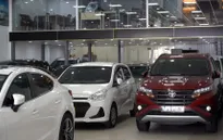 Người tiêu dùng dè dặt với xe ô tô xăng cũ, thị trường chờ đợi làn sóng điện hóa
