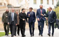 Các đồng minh châu Âu hủy kế hoạch đưa quân tới Ukraine