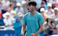 Carlos Alcaraz chạm mốc 50 chiến thắng trong năm 2025