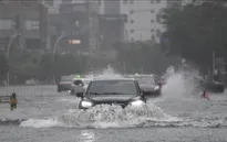 Trung Quốc kích hoạt ứng phó khẩn cấp phòng chống lũ lụt tại Hải Nam