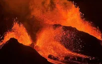 Núi lửa Kilauea (Mỹ) phun trào hàng chục lần kể từ tháng 12/2024