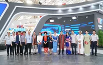 Lãnh đạo Đài THVN thăm gian trưng bày của VTV tại Triển lãm thành tựu đất nước