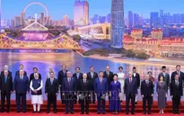 Hội nghị thượng đỉnh SCO: Lãnh đạo các quốc gia phê chuẩn Tuyên bố Thiên Tân