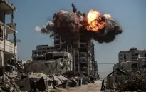 Israel không kích dồn dập thành phố Gaza, "san phẳng" ít nhất 16 tòa nhà cao tầng