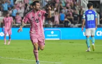 Leo Messi thiết lập cột mốc mới

