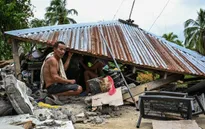 Philippines bắt đầu dọn dẹp, khắc phục hậu quả hai trận động đất mạnh liên tiếp