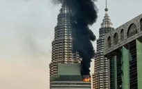 Cháy lớn tại tòa tháp 60 tầng ở Kuala Lumpur (Malaysia)