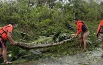Siêu bão Fung-wong khiến 2 người chết và buộc hơn 1 triệu người phải sơ tán ở Philippines