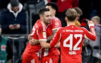Ngược dòng kịch tính, Bayern Munich giữ vững ngôi đầu Bundesliga