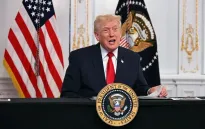 Tổng thống Trump tuyên bố Mỹ sắp chặn tội phạm ma túy Venezuela trên đường bộ