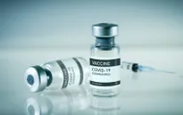Chính quyền Biden bị cáo buộc che giấu dữ liệu về viêm cơ tim liên quan vaccine COVID-19