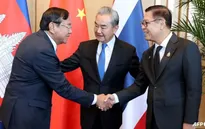 Thái Lan tạm hoãn trao trả tù binh cho Campuchia