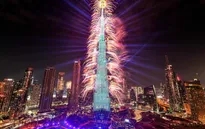 Thủ đô của UAE được thắp sáng đón chờ năm mới 2026