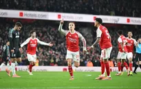 Arsenal "vùi dập" chuỗi thăng hoa của Aston Villa