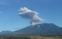 Indonesia nâng mức cảnh báo núi lửa và động đất ở tỉnh Aceh