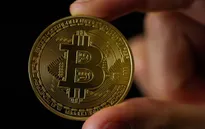Bitcoin chạm đỉnh ba tuần, vượt ngưỡng kỹ thuật quan trọng