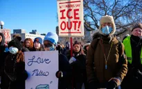 Làn sóng từ chức tại Bộ Tư pháp Mỹ sau vụ nổ súng của đặc vụ ICE