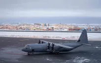 Tổng thống Trump “hạ giọng” về vấn đề Greenland