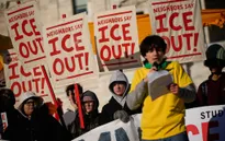 Tổng thống Trump đe dọa điều động quân đội trấn áp biểu tình chống ICE ở Minnesota