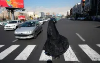 Tin tặc tấn công sóng truyền hình Iran giữa lúc biểu tình leo thang