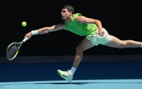 Các tay vợt mạnh thi đấu vất vả tại vòng 2 Australia mở rộng