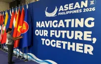ASEAN chịu sức ép chấm dứt xung đột tại Myanmar, hoàn tất thỏa thuận Biển Đông