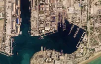 Mỹ khuyến khích tàu hàng qua eo biển Hormuz với chương trình bảo hiểm 20 tỷ USD