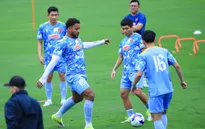 Đội tuyển Việt Nam hội quân, tiền vệ Đỗ Hoàng Hên lần đầu góp mặt