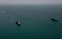 Iran cho phép một số tàu chở ngũ cốc đi qua eo biển Hormuz