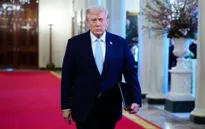 Tổng thống Trump ra tối hậu thư yêu cầu Iran mở lại hoàn toàn eo biển Hormuz trong 48 giờ