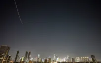 Mỹ “không loại trừ phương án nào” đối với Iran