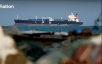 Tàu chở dầu Thái Lan đi qua eo biển Hormuz an toàn