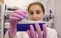 Nga tiết lộ khoảng thời gian cần thiết để sản xuất vaccine ung thư cá thể hóa