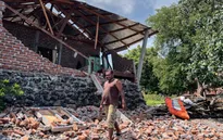 Động đất tại Indonesia làm hư hại nhiều nhà dân, hàng chục người bị thương
