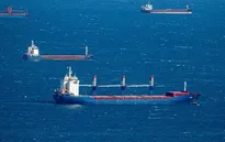 Kêu gọi hỗ trợ sơ tán thuyền viên khỏi eo biển Hormuz 
