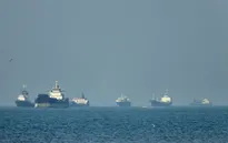 Iran tấn công gây cháy lớn tại cơ sở lọc dầu ở UAE