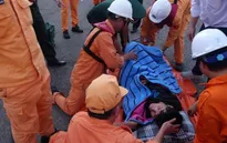 Xuyên đêm cứu ngư dân bị đột quỵ trên vùng biển Hoàng Sa