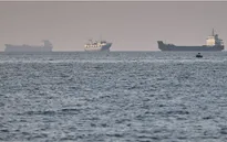 Iran tuyên bố đóng cửa hoàn toàn eo biển Hormuz 