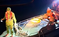 Tàu cá chìm giữa đêm ở Cô Tô, kịp thời cứu 9 ngư dân