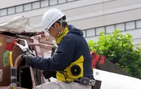 Công trường Nhật Bản "hạ nhiệt" mùa hè