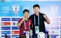 HLV Kim Sang-sik: "Tôi đã ném chiếc áo trắng đi"