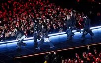 BTS tẩy chay Grammy - sự đảo chiều trong mối quan hệ giữa nghệ sĩ và các lễ trao giải
