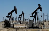 Giá dầu thế giới cao nhất trong gần một tháng