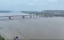 Trung Quốc cảnh báo lũ tại 29 con sông